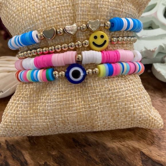 Beaded Hearts & Smiles Bracelet Stack - Picture 3 of 5